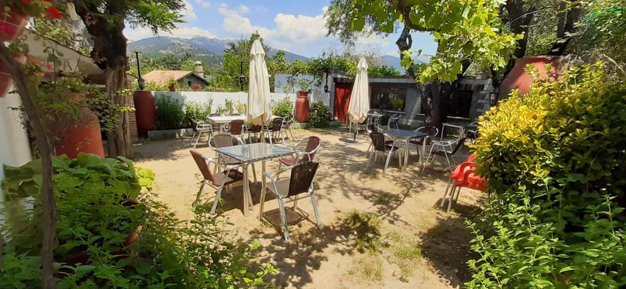 La Parra De Pepa Guest House Cercedilla Exterior photo